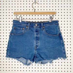 Levi’s | 501 High Rise Women's Cut-Off Shorts‎ - Medium Wash Sz. 30